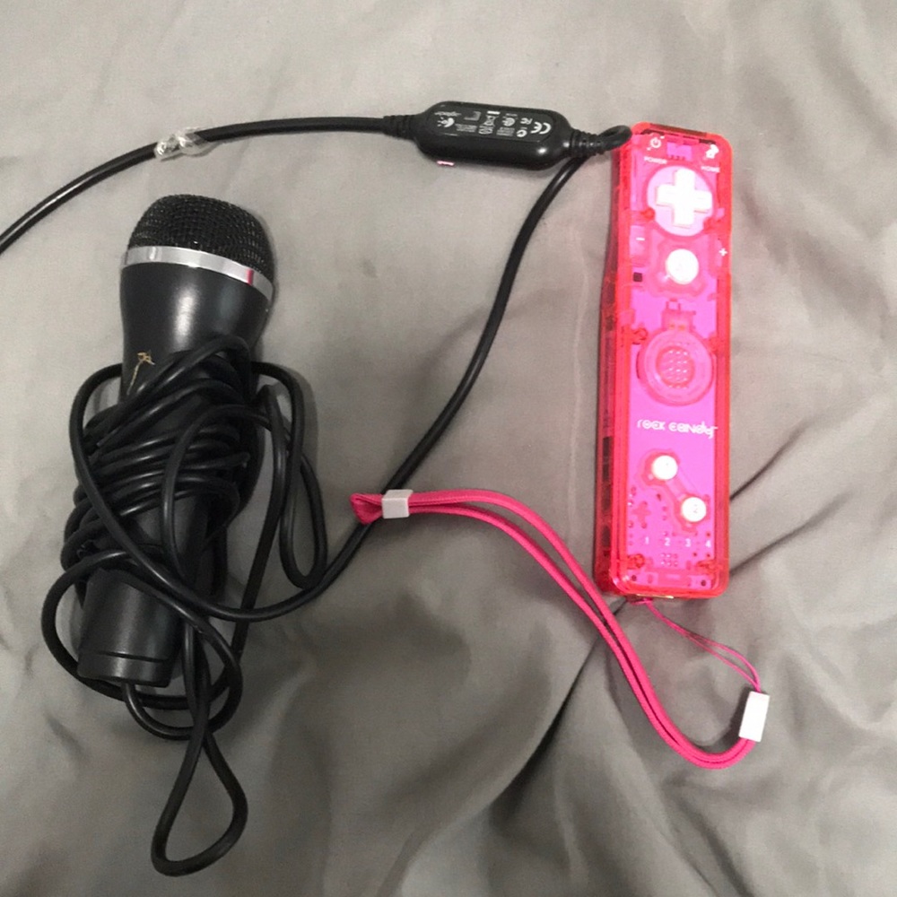 Microphone for karaoke machine and wii controller pink